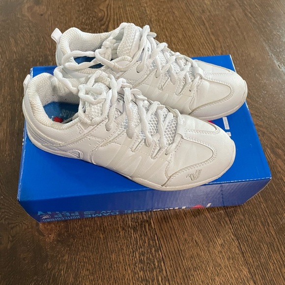 Varsity Shoes Varsity Tradition Cheer Shoes Size 4 Poshmark